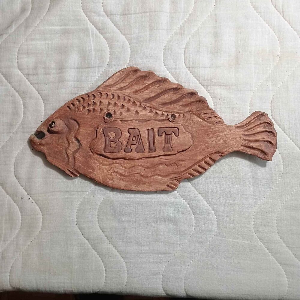 Ceramic Pottery Fish Wall Hanging "Bait" 11 x 6.  Man Cave Tennessee Souvenir